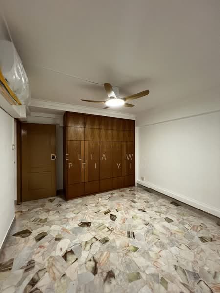 Blk 257 JURONG EAST ST 24