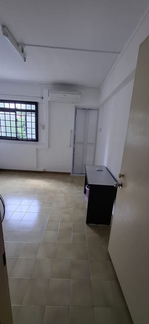 Blk 112 HOUGANG AVE 1
