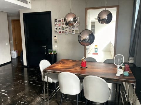 HELIOS RESIDENCES